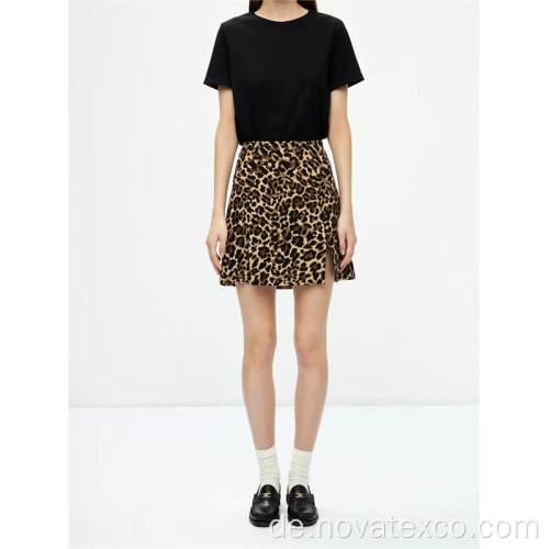 97% Poly 3% SP Leopard Print Kurzrock